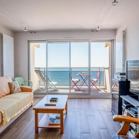 شقة L'agora - 4-6 People - Oceanfront View & Balcony لي سابلِ دولونْ