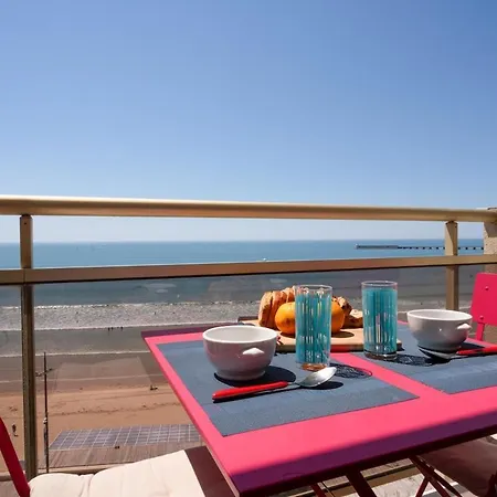L'agora - 4-6 People - Oceanfront View & Balcony *