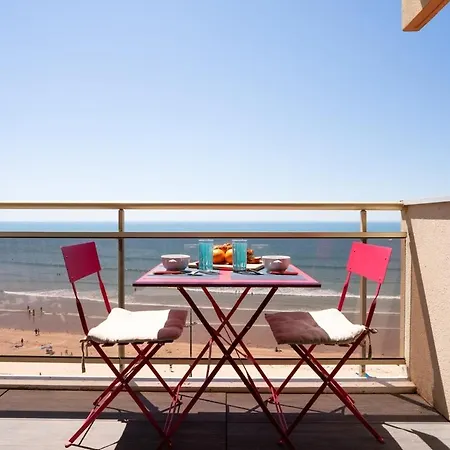 L'agora - 4-6 People - Oceanfront View & Balcony * لي سابلِ دولونْ